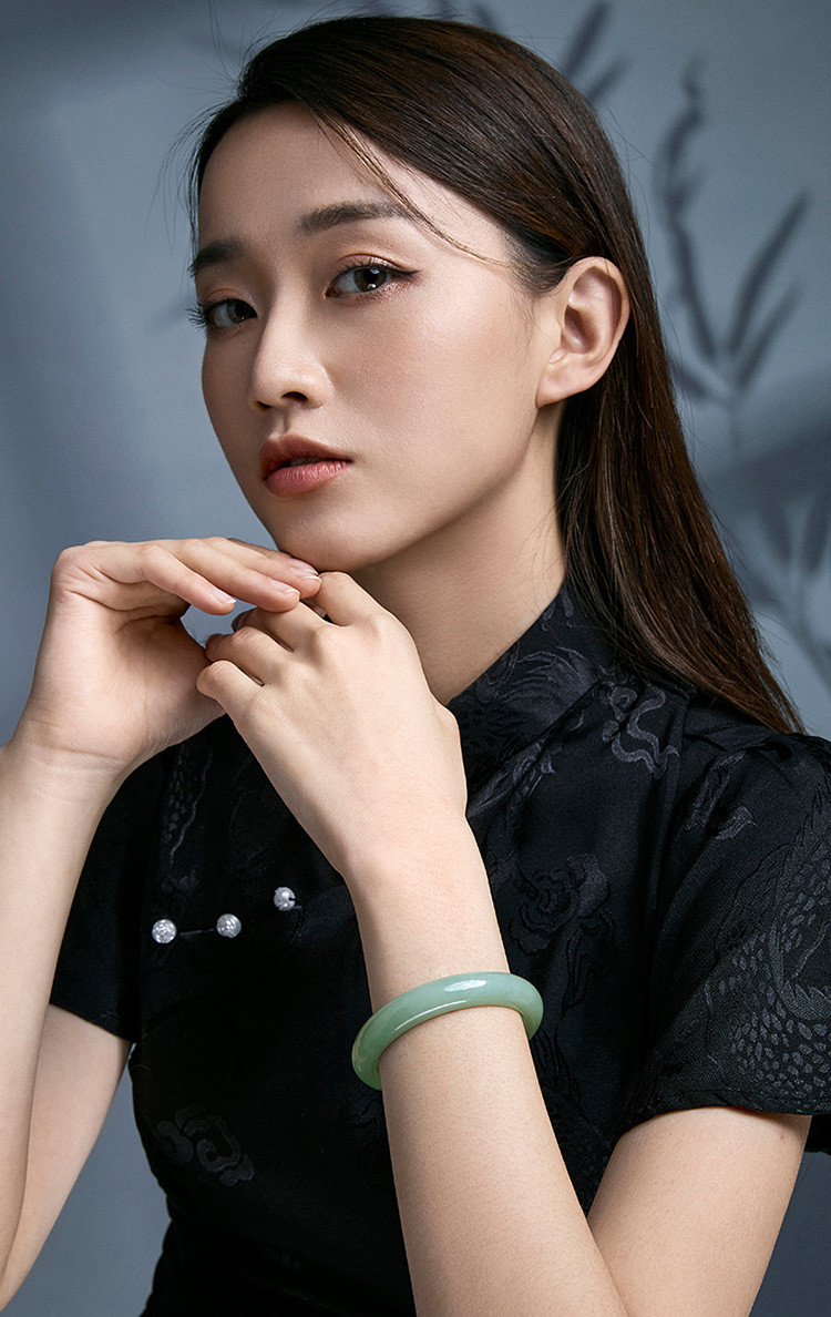 天然翡翠手镯芙蓉种瓜青灰底平安镯新品玉镯子
