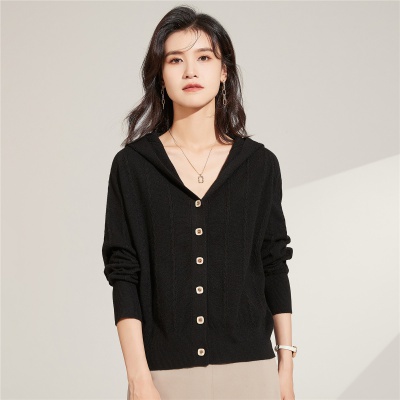 The group's Seli new Korean version short twist loose hooded sweater knitted cardigan jacket female spring