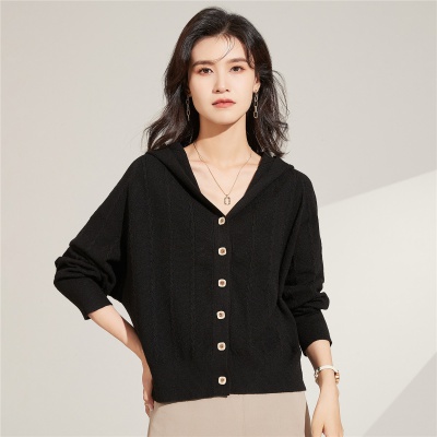 The group's Seli new Korean version short twist loose hooded sweater knitted cardigan jacket female spring